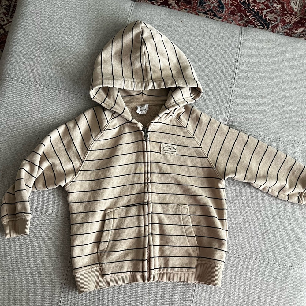 ZARA ZIP-UP HOODIE